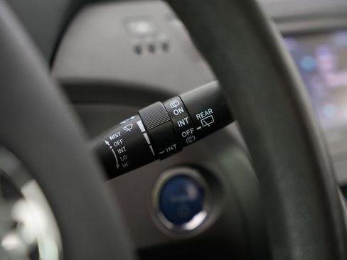 Used 2012 Toyota Prius Three image 15