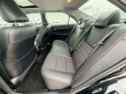 Used 2017 Toyota Camry SE image 20