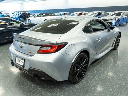 Used 2025 Toyota GR86 Premium image 7