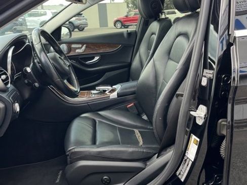 Used 2015 Mercedes-Benz C 300 4MATIC Sedan w/ Premium 1 Package image 26
