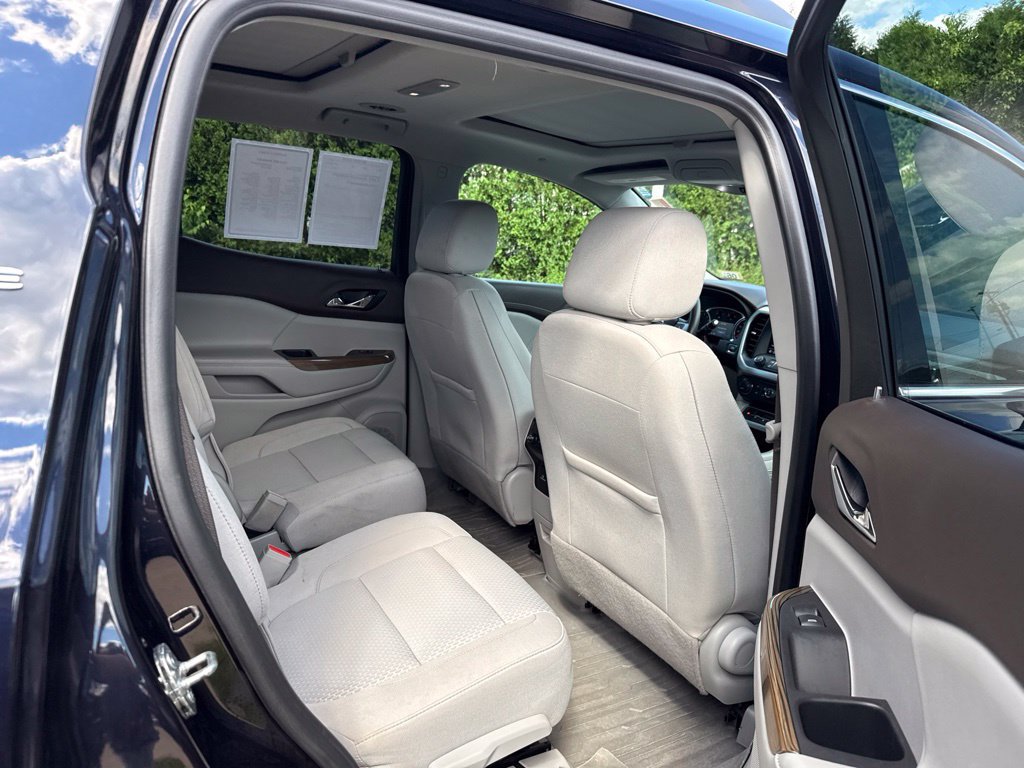 Used 2022 GMC Acadia SLE w/ Driver Convenience Package AWD/4WD image 13