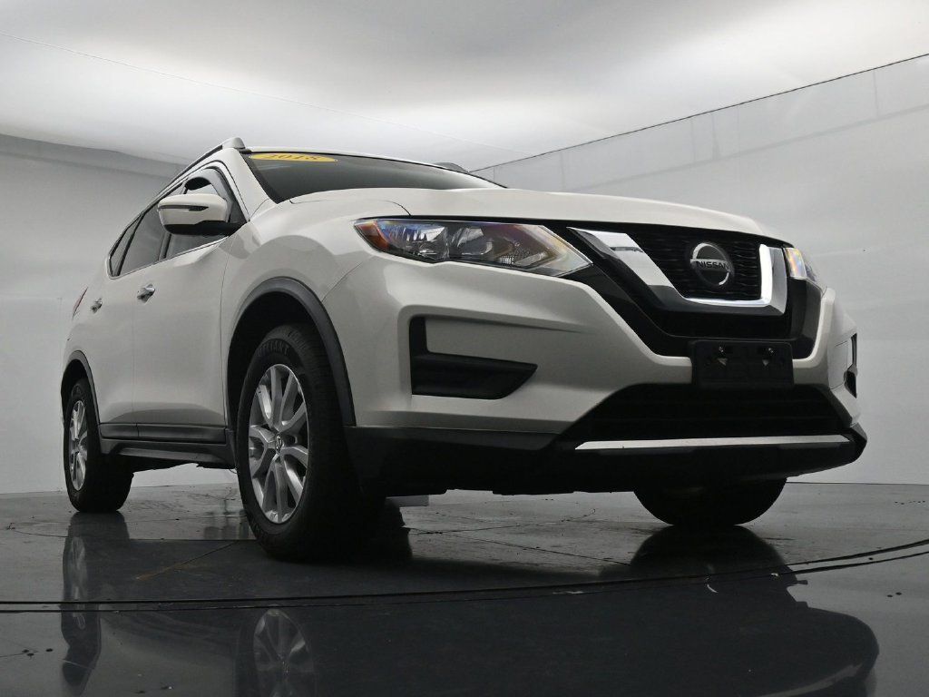 Used 2018 Nissan Rogue SV AWD/4WD image 32