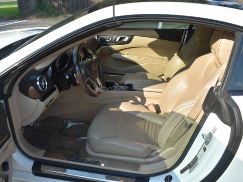 Used 2016 Mercedes-Benz SL 550 image 22