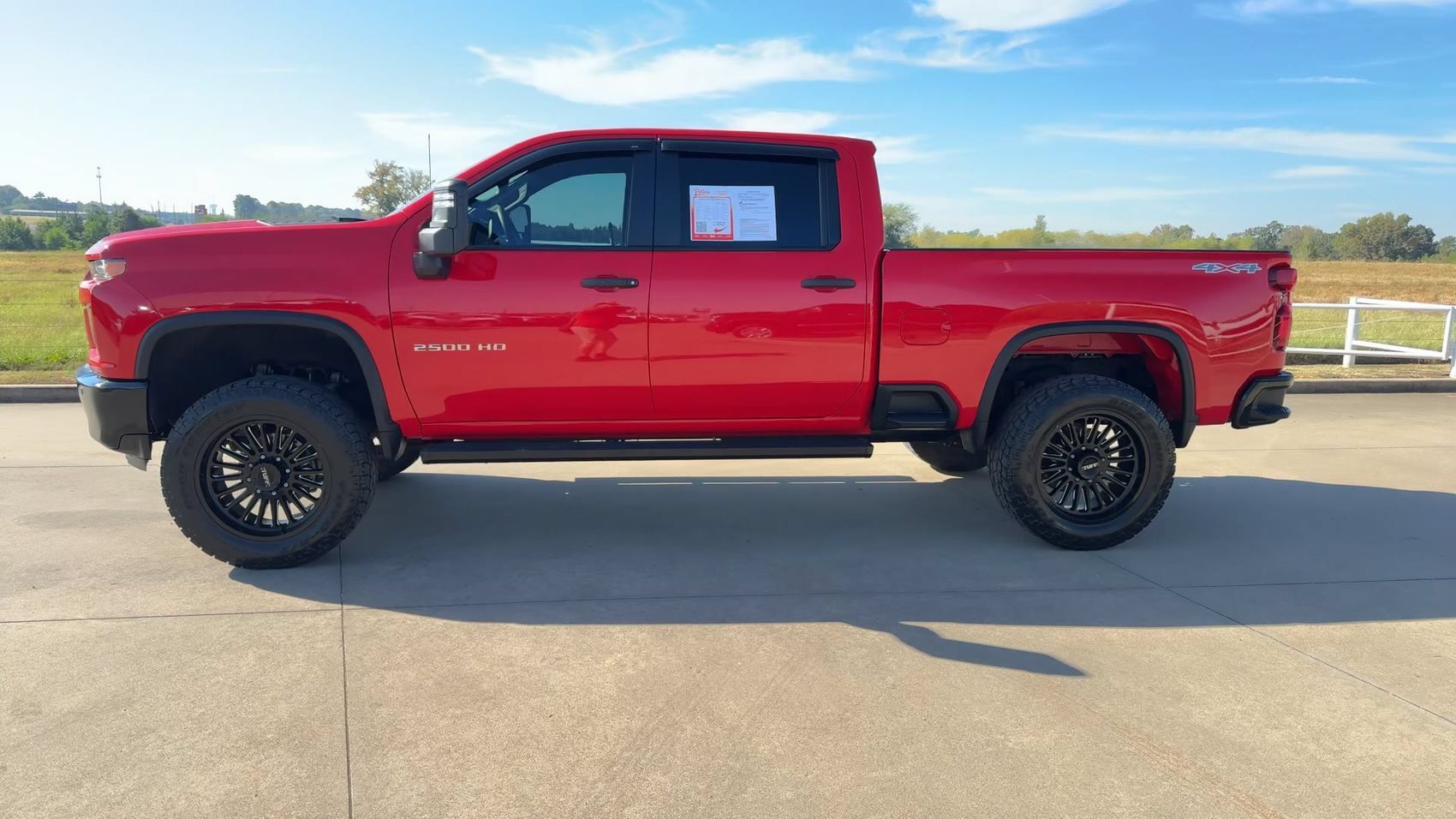 Used 2022 Chevrolet Silverado 2500 Custom AWD/4WD image 4