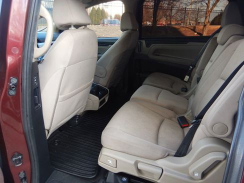 Used 2019 Honda Odyssey EX image 18
