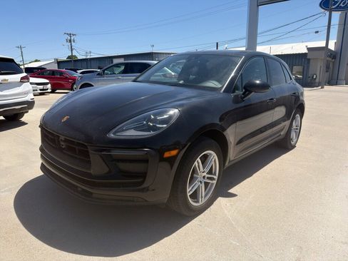 Used 2024 Porsche Macan AWD/4WD image 1