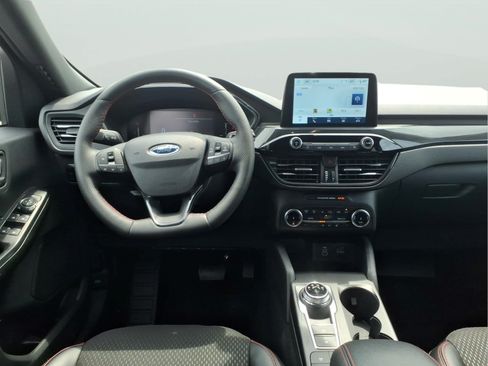 Certified 2025 Ford Escape ST-Line Select AWD/4WD image 10