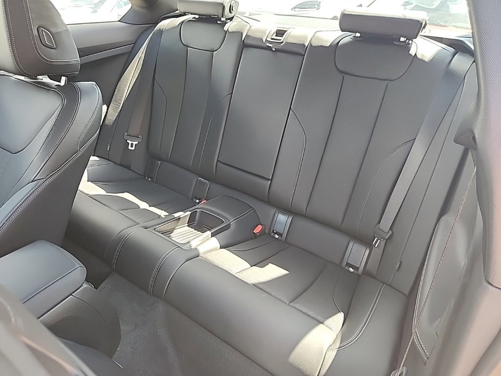 Used 2026 BMW 230i Coupe RWD image 3