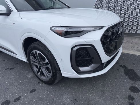 Used 2025 Audi Q5 2.0T Premium Plus w/ Premium Plus image 4