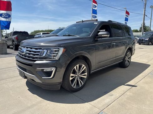 Used 2020 Ford Expedition Limited w/ Equipment Group 302A AWD/4WD image 3