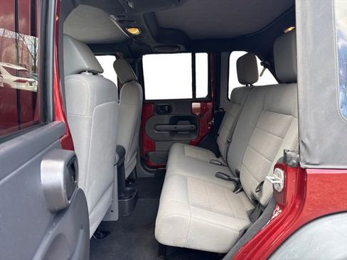 Used 2008 Jeep Wrangler Unlimited Rubicon w/ Dual Top Group image 11