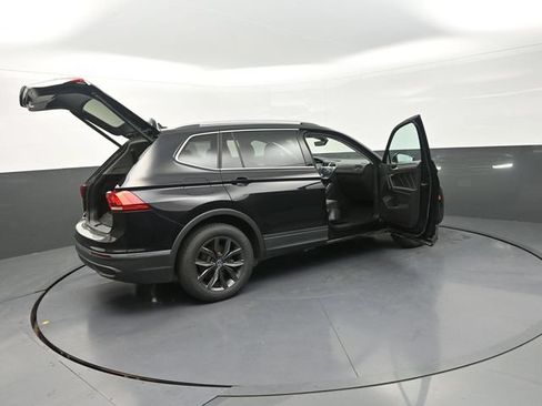 Used 2023 Volkswagen Tiguan SE FWD image 46