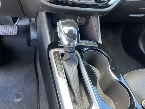 Used 2025 Buick Envista Sport Touring FWD image 39