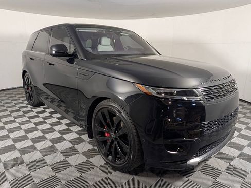 Used 2023 Land Rover Range Rover Sport SE Dynamic image 9