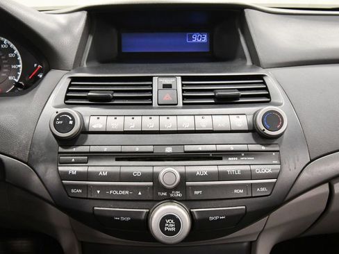 Used 2010 Honda Accord LX-P image 19