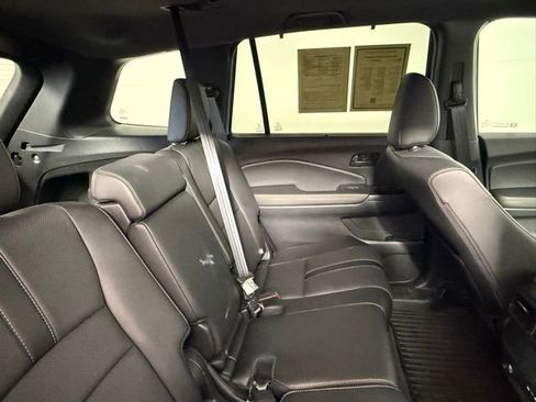 Used 2025 Honda Passport TrailSport image 48
