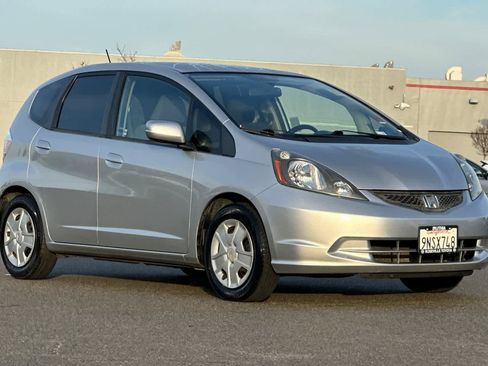 Used 2012 Honda Fit image 5