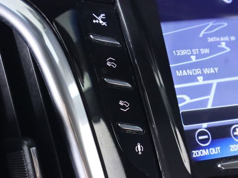 Used 2016 Cadillac Escalade Premium image 23