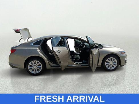 Used 2024 Chevrolet Malibu LT FWD image 16