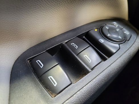 Used 2019 Chevrolet Equinox LT image 27