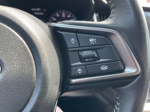 Used 2025 Subaru Outback Premium AWD/4WD image 25