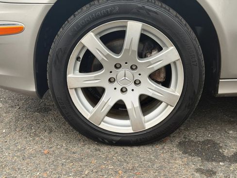 Used 2007 Mercedes-Benz E 350 Sedan image 18