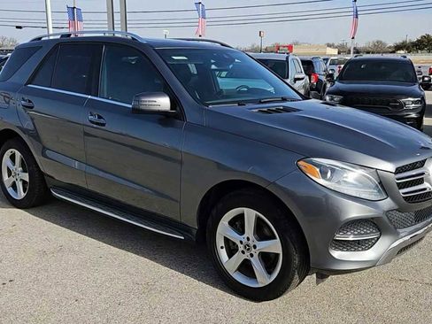 Used 2017 Mercedes-Benz GLE 350 image 2