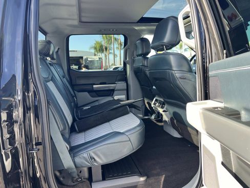 Used 2022 Ford F150 Limited image 36