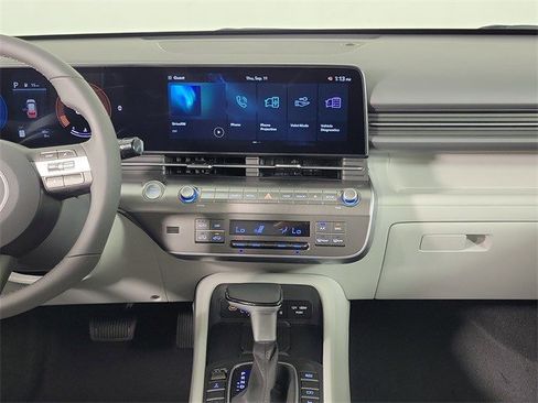 Used 2026 Hyundai Kona SEL Sport image 9