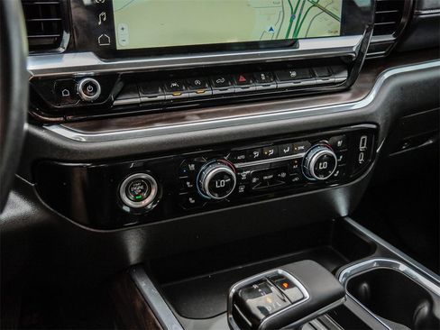 Used 2023 GMC Sierra 1500 SLT w/ SLT Convenience Package image 37