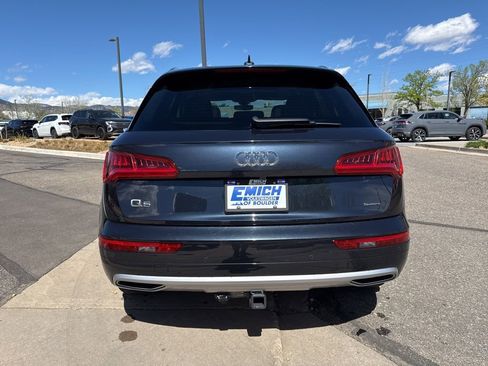 Used 2020 Audi Q5 2.0T Premium w/ Convenience Package image 4