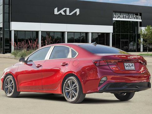 Used 2022 Kia Forte LXS w/ LXS Technology Package image 5