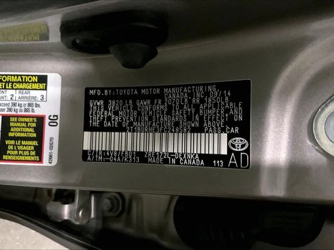 Used 2015 Toyota Corolla LE FWD image 37