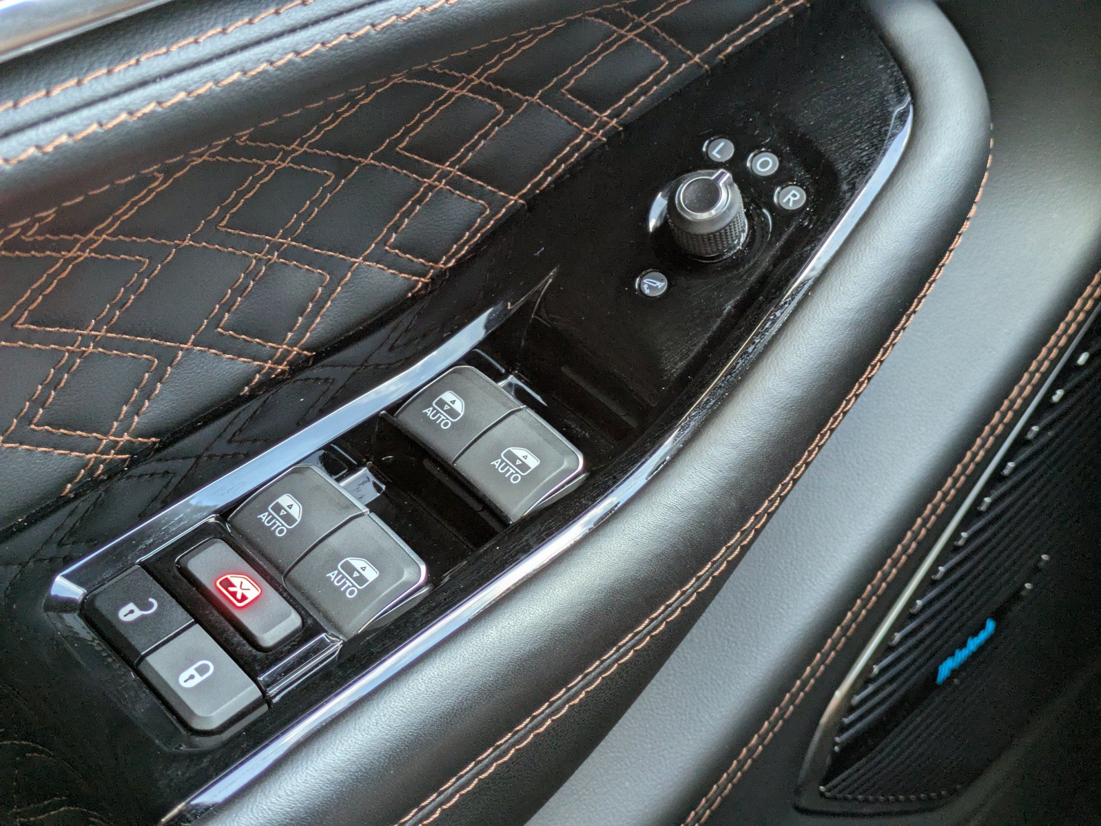 Used 2024 Jeep Grand Cherokee L Summit AWD/4WD image 22