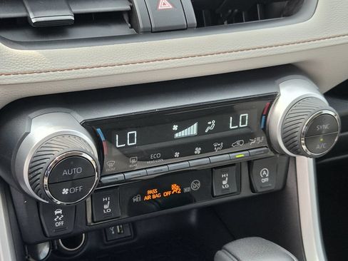 Used 2024 Toyota RAV4 XLE w/ Weather Package AWD/4WD image 20