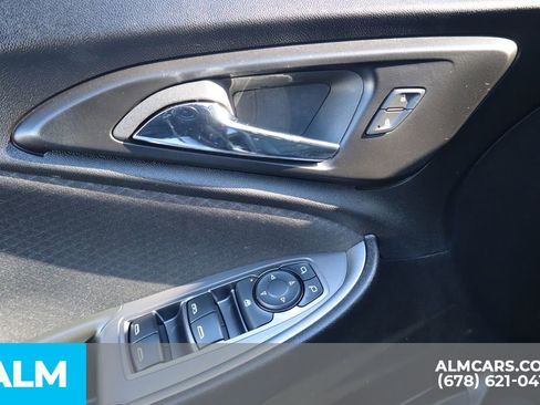 Used 2024 Chevrolet Malibu LT image 28