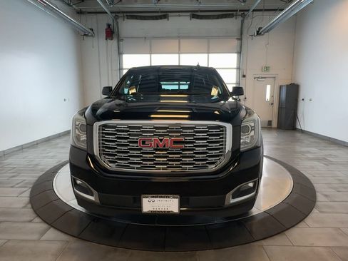 Used 2019 GMC Yukon Denali w/ Denali Ultimate Package AWD/4WD image 2