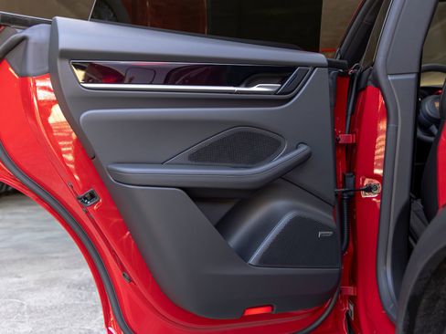 New 2026 Porsche Macan 4 Electric AWD/4WD image 42