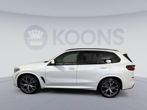 Used 2021 BMW X5 xDrive40i w/ M Sport Package image 2