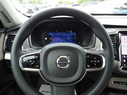 Certified 2024 Volvo XC90 T8 Ultimate AWD/4WD image 18