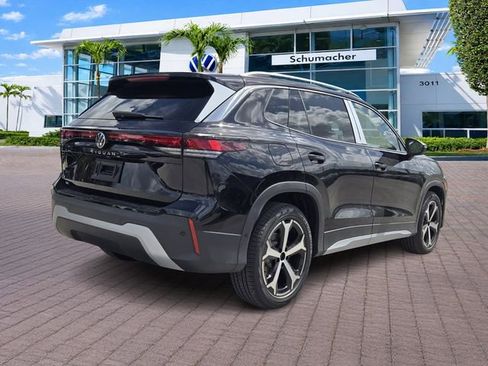 New 2026 Volkswagen Tiguan SE FWD image 7