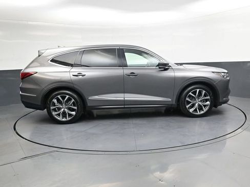 Used 2024 Acura MDX SH-AWD w/ Technology Package image 3