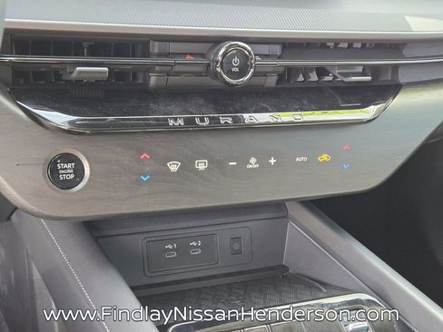 Used 2025 Nissan Murano SV image 28