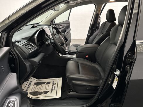 Used 2023 Subaru Ascent Limited w/ Technology Package AWD/4WD image 17