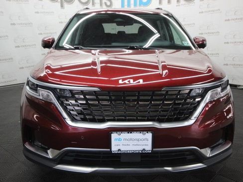 Used 2022 Kia Carnival SX image 9