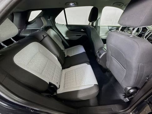 Used 2022 Chevrolet Equinox LS w/ LS Convenience Package image 25