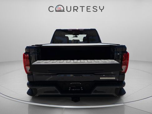 Used 2022 GMC Sierra 1500 Elevation w/ LPO, Elevation Black Package image 11