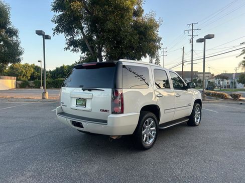 Used 2012 GMC Yukon Denali image 21