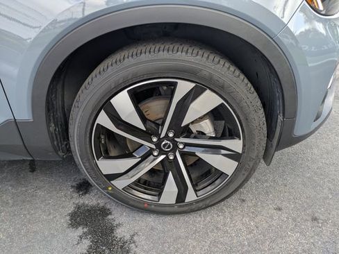 Certified 2023 Volvo XC40 B5 Plus w/ Climate Package AWD/4WD image 14