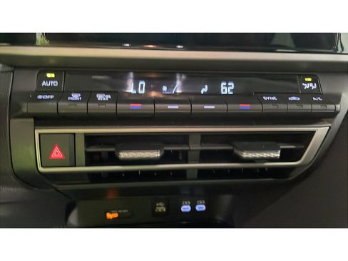 Used 2025 Toyota Camry LE FWD image 14